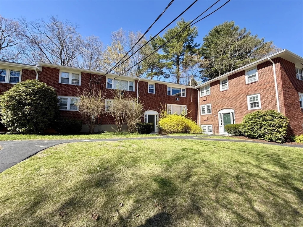 1 bed, 1 bath apartment for rent at 15 Park Ave Unit 11, Foxboro — photo 13 of 15