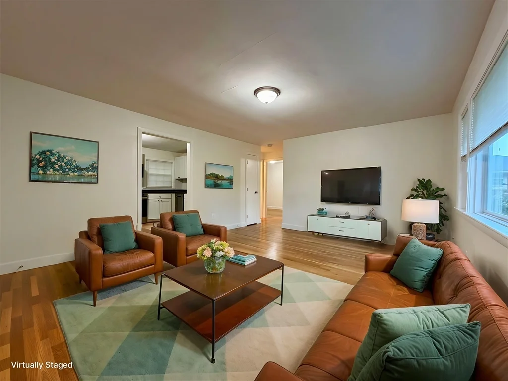 2 bed, 1 bath apartment for rent at 15 Park Ave Unit 4, Foxboro — photo 1 of 19