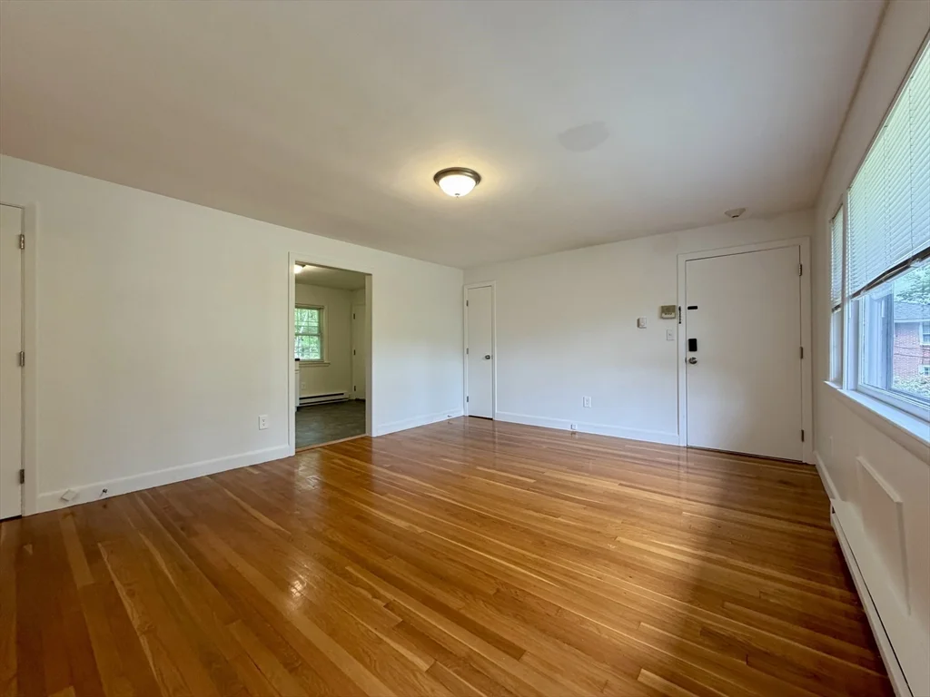 2 bed, 1 bath apartment for rent at 15 Park Ave Unit 5, Foxboro — photo 3 of 19