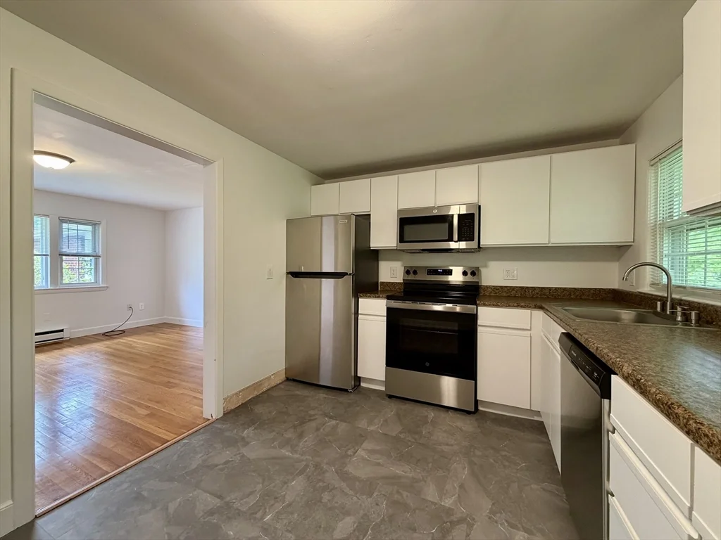 2 bed, 1 bath apartment for rent at 15 Park Ave Unit 5, Foxboro — photo 7 of 19