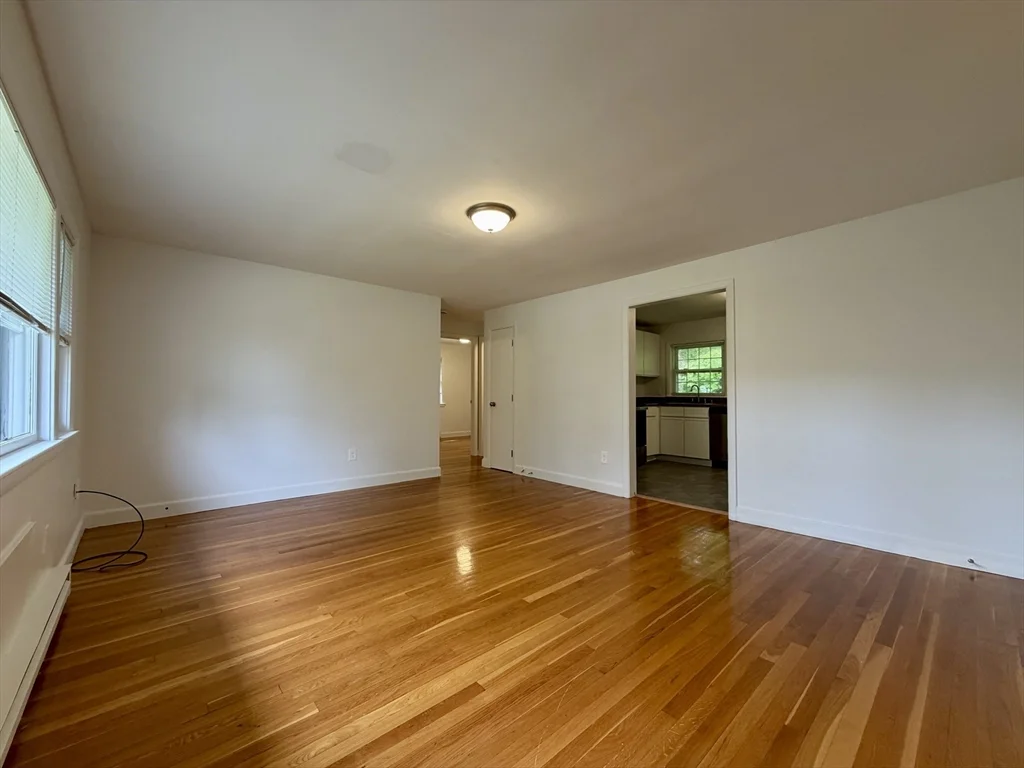 2 bed, 1 bath apartment for rent at 15 Park Ave Unit 5, Foxboro — photo 2 of 19