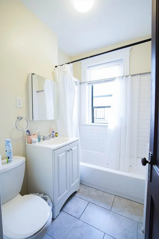 1 bed, 1 bath apartment for rent at 15 Park Dr Unit 28, Fenway — photo 4 of 7