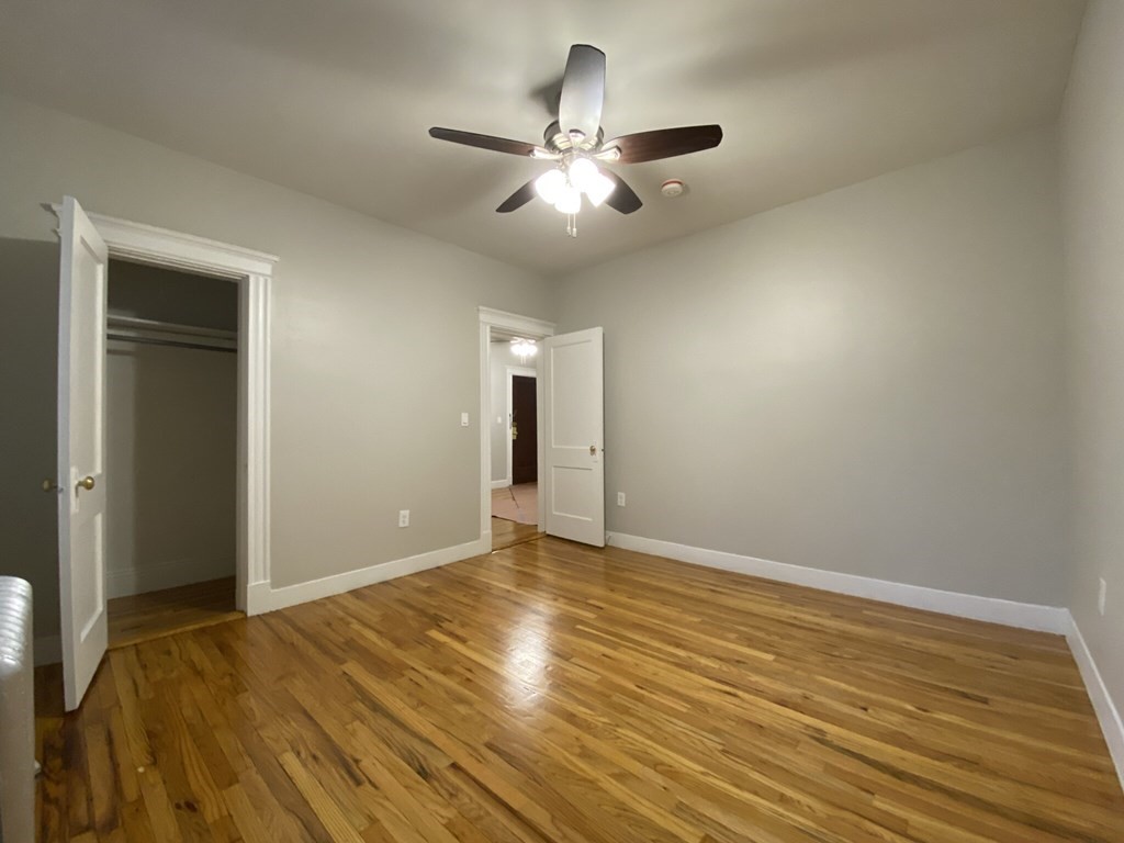 2 bed, 1 bath apartment for rent at 15 Park Dr Unit 34, Fenway — photo 6 of 11