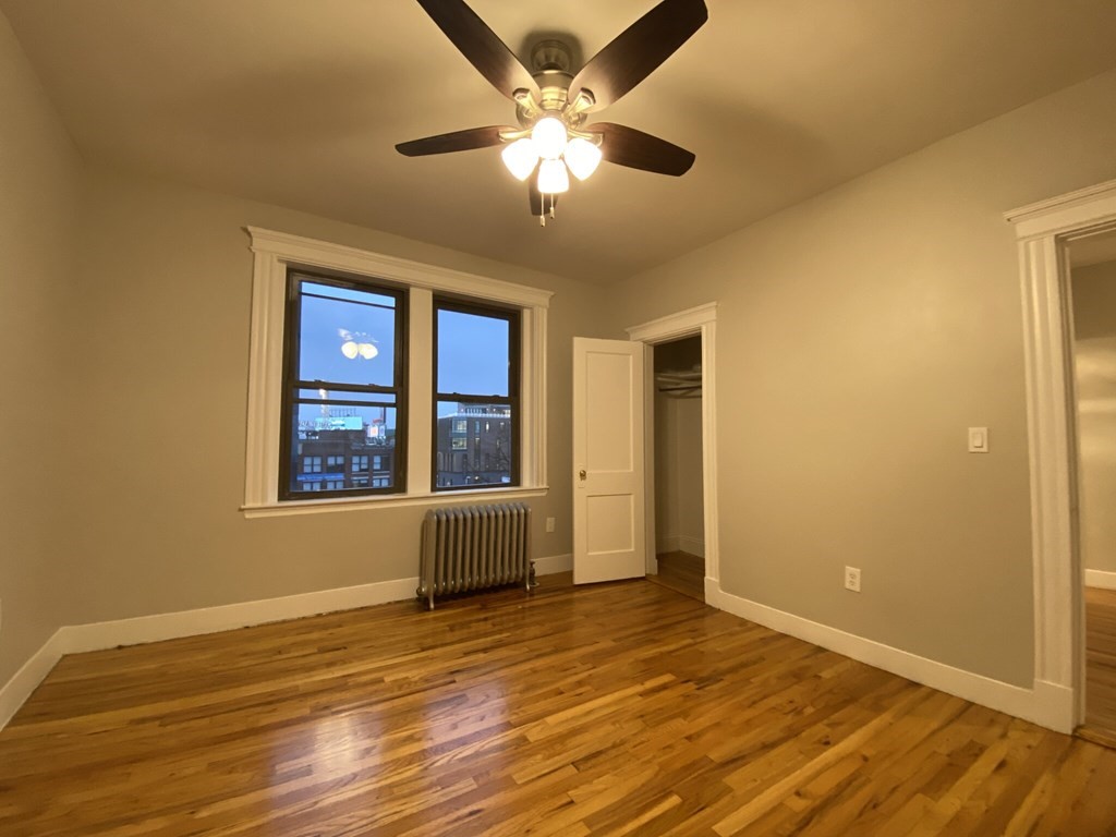 2 bed, 1 bath apartment for rent at 15 Park Dr Unit 34, Fenway — photo 9 of 11