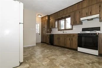 2 bed, 1 bath apartment for rent at 15 Park Street Ct Unit 1, Medford — photo 1 of 10