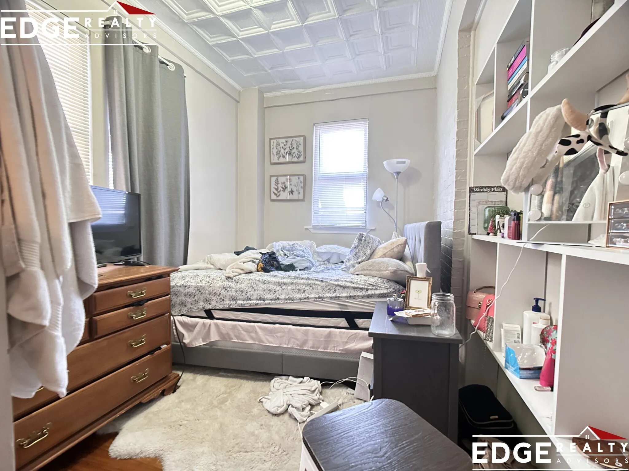 3 bed, 1 bath apartment for rent at 15 Park Vale Ave Unit 2, Brighton — photo 3 of 7