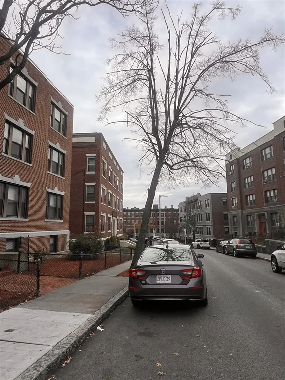 1 bed, 1 bath apartment for rent at 15 Park Vale Unit 3B, Allston — photo 13 of 14