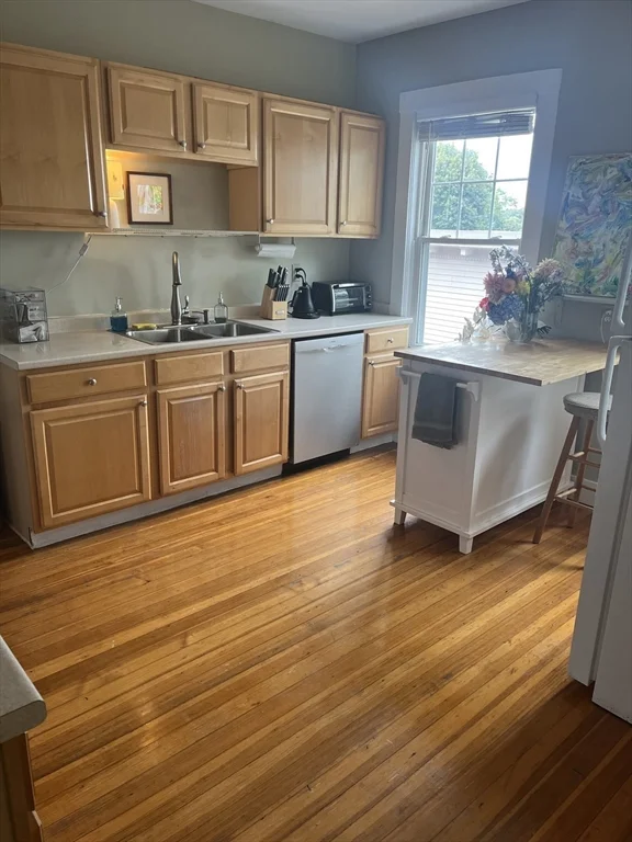 2 bed, 1 bath apartment for rent at 15 Parkton Rd Unit 3, Jamaica Plain — photo 23 of 31