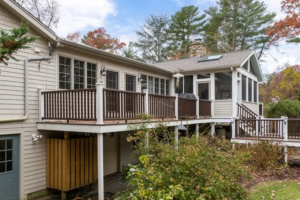 1 bed, 1 bath apartment for rent at 15 Parlowtown Rd Unit A, Marion — photo 5 of 16