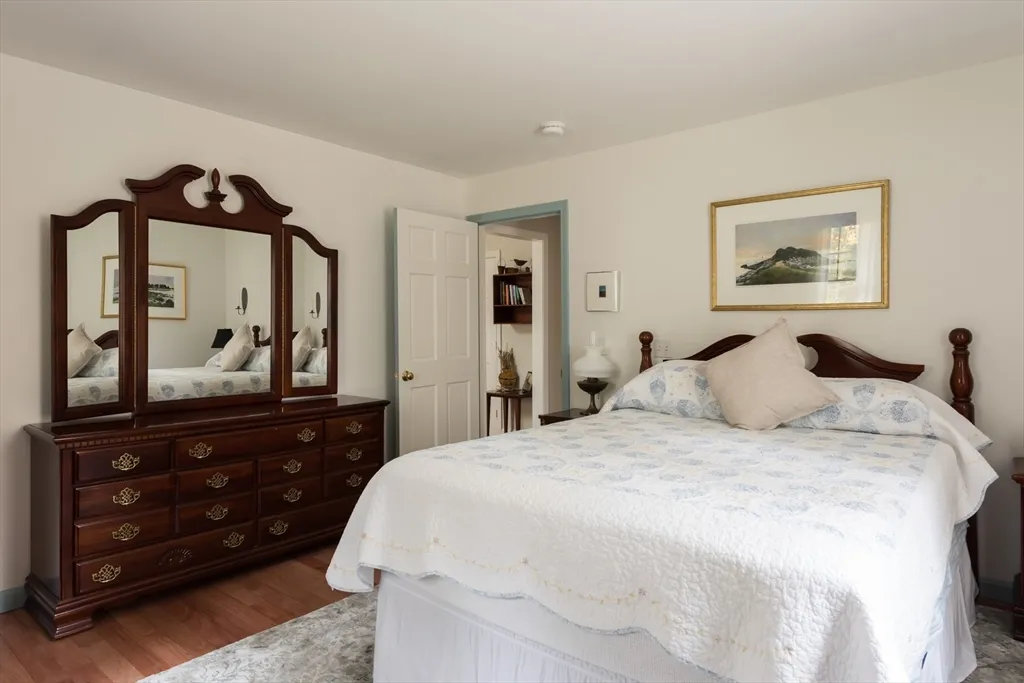 1 bed, 1 bath apartment for rent at 15 Parlowtown Rd Unit A, Marion — photo 14 of 16