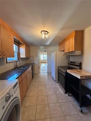 3 bed, 1.5 bath apartment for rent at 15 Patrick St Unit 1, Arlington — photo 2 of 15