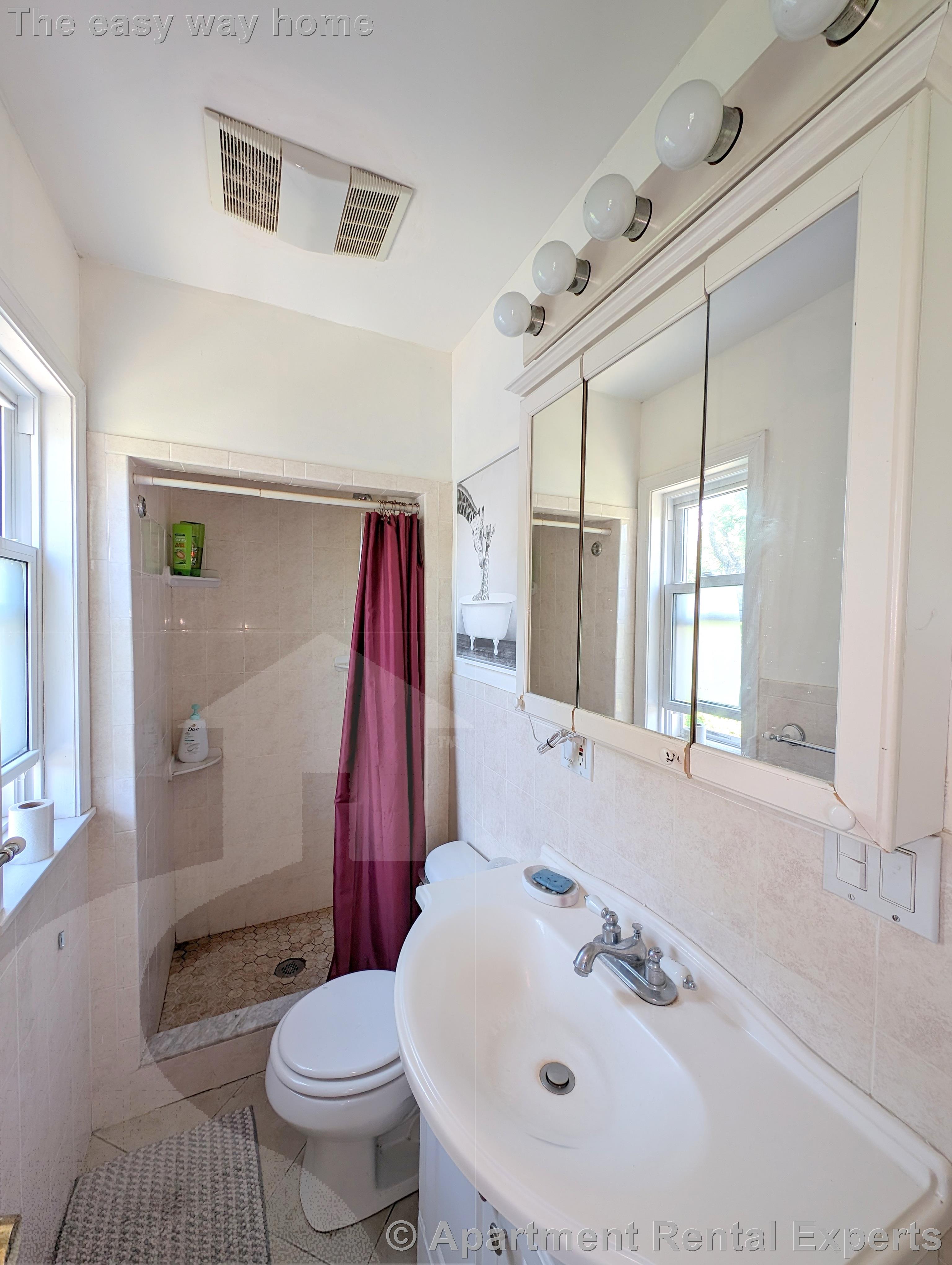 4 bed, 2 bath apartment for rent at 15 Paulina St Unit 2, Davis Square — photo 8 of 25