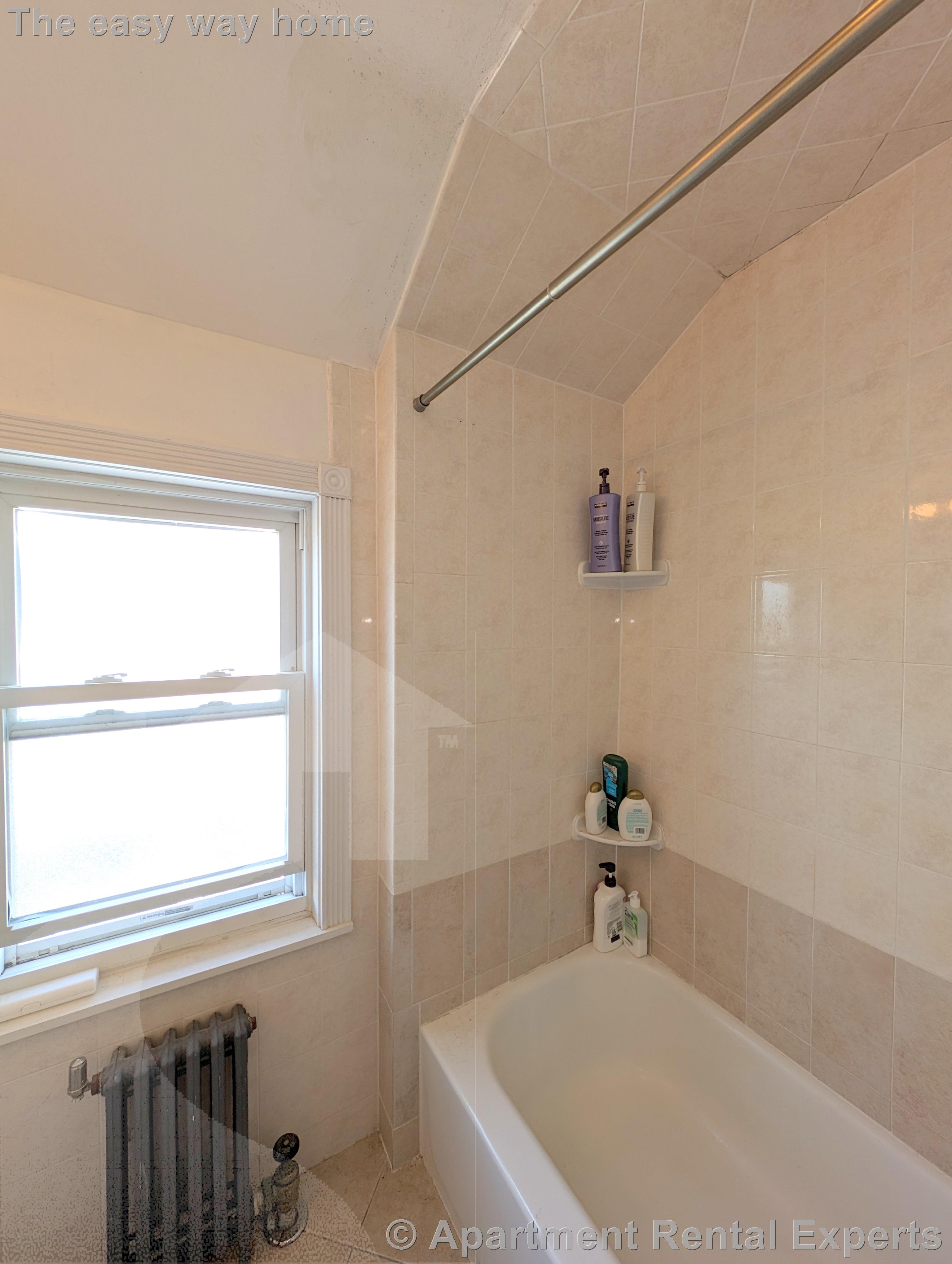 4 bed, 2 bath apartment for rent at 15 Paulina St Unit 2, Davis Square — photo 16 of 25