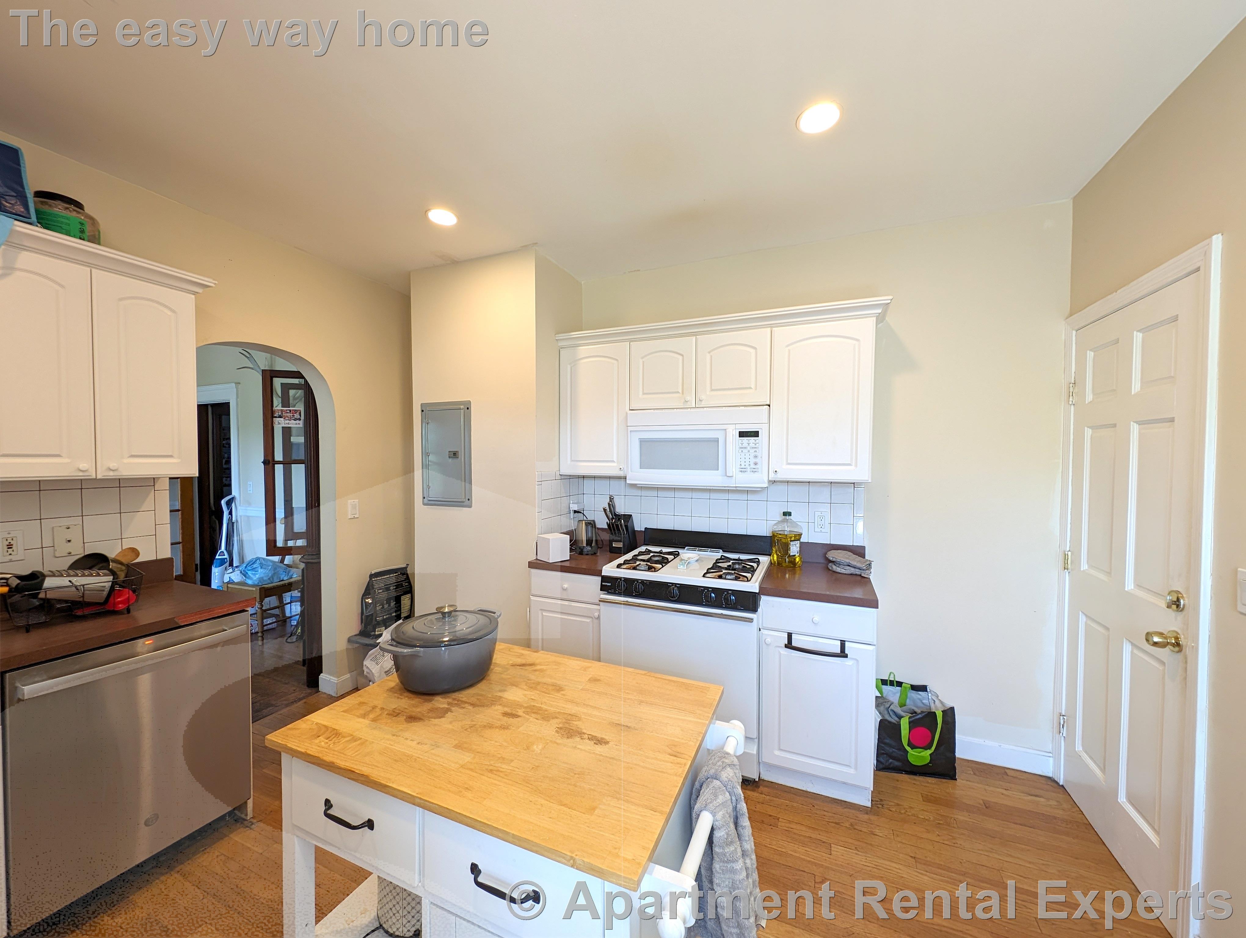4 bed, 2 bath apartment for rent at 15 Paulina St Unit 2, Davis Square — photo 7 of 25