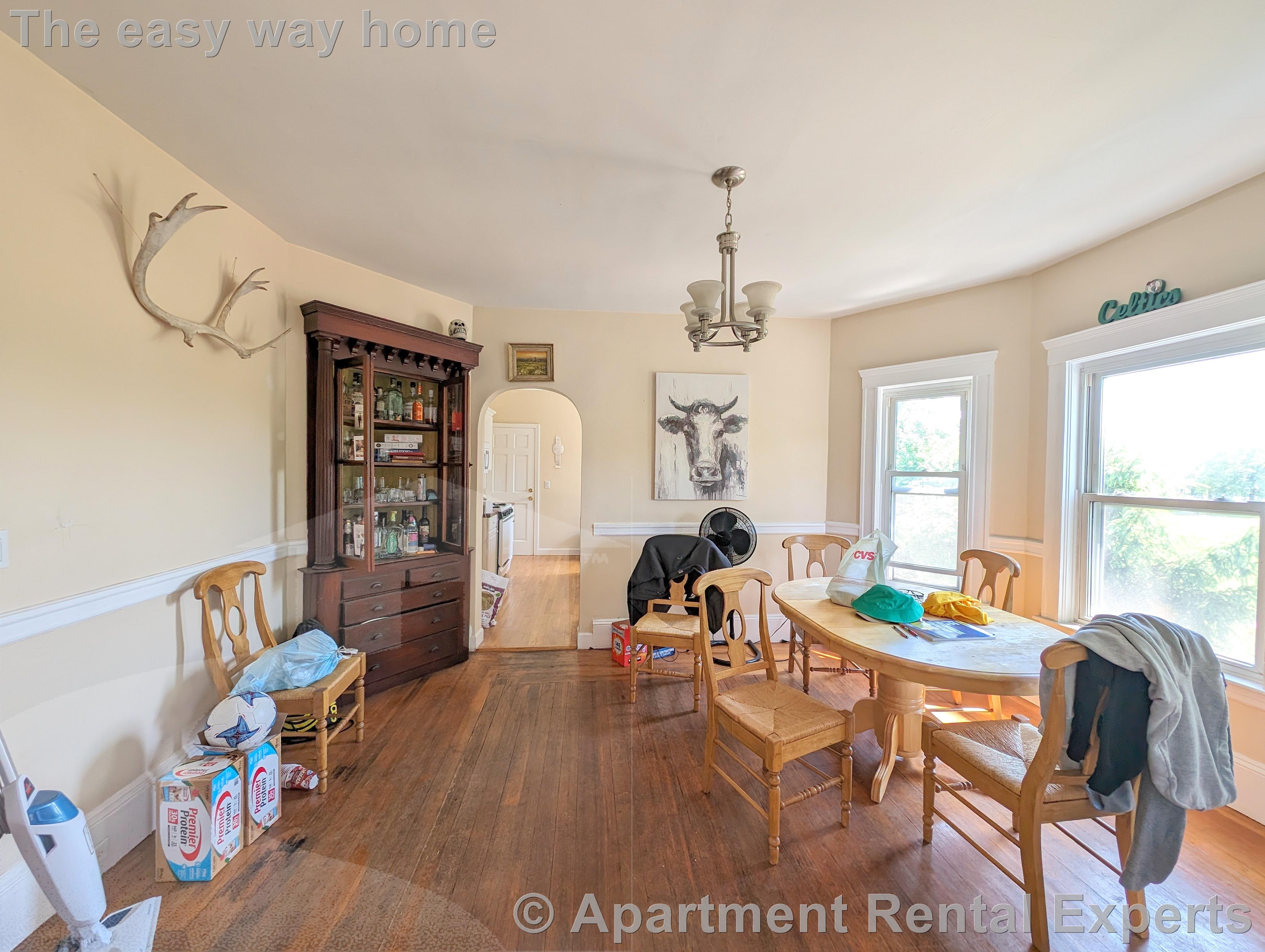 4 bed, 2 bath apartment for rent at 15 Paulina St Unit 2, Davis Square — photo 3 of 25
