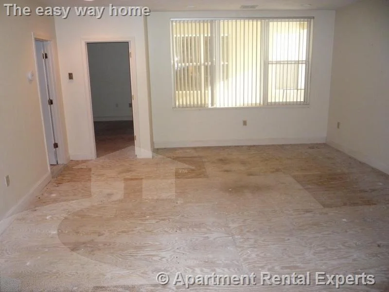 1 bed, 1 bath apartment for rent at 15 Pearl St Unit 13, Central Square — photo 5 of 7