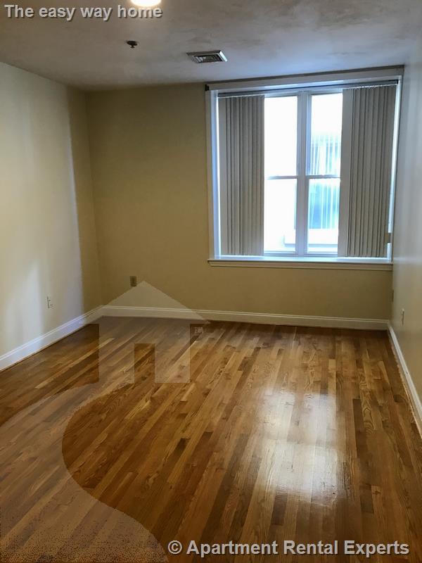 1 bed, 1 bath apartment for rent at 15 Pearl St Unit 14, Central Square — photo 6 of 9