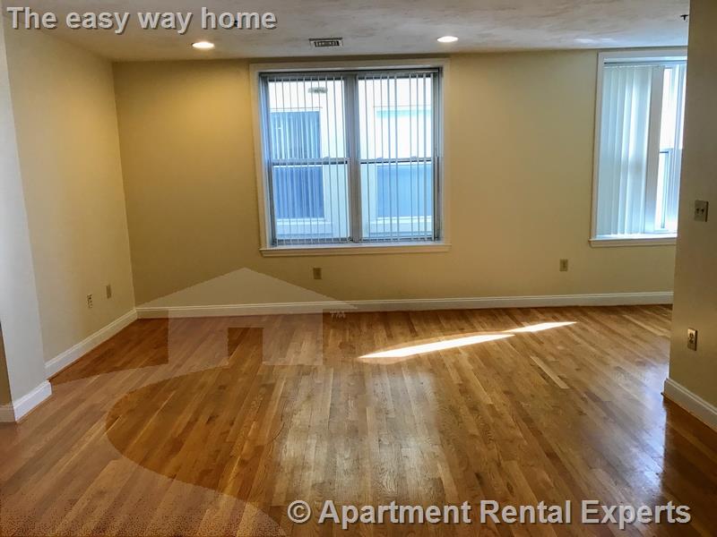 1 bed, 1 bath apartment for rent at 15 Pearl St Unit 14, Central Square — photo 7 of 9