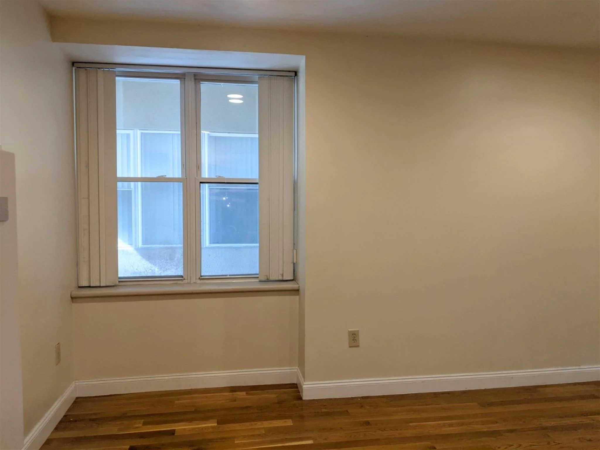 Studio bed, 1 bath apartment for rent at 15 Pearl St Unit 8, Cambridgeport — photo 9 of 12