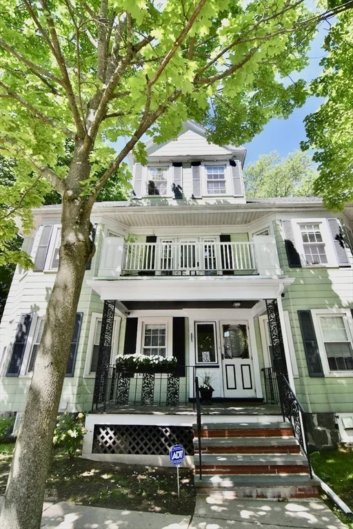 3 bed, 1 bath apartment for rent at 15 Penhallow St Unit 2, Dorchester — photo 1 of 24