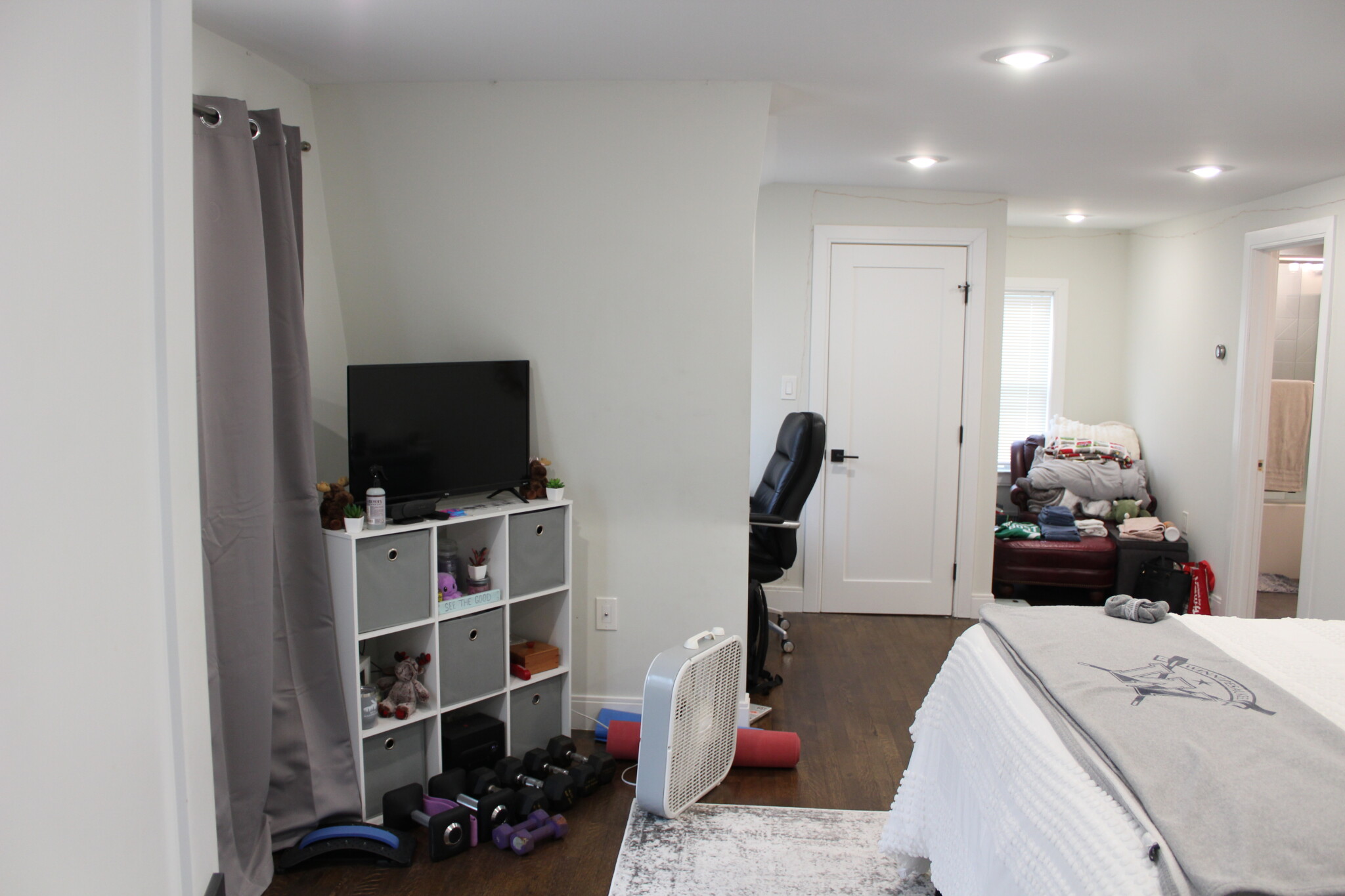 3 bed, 2 bath apartment for rent at 15 Pomeroy St Unit 15, Allston — photo 7 of 12
