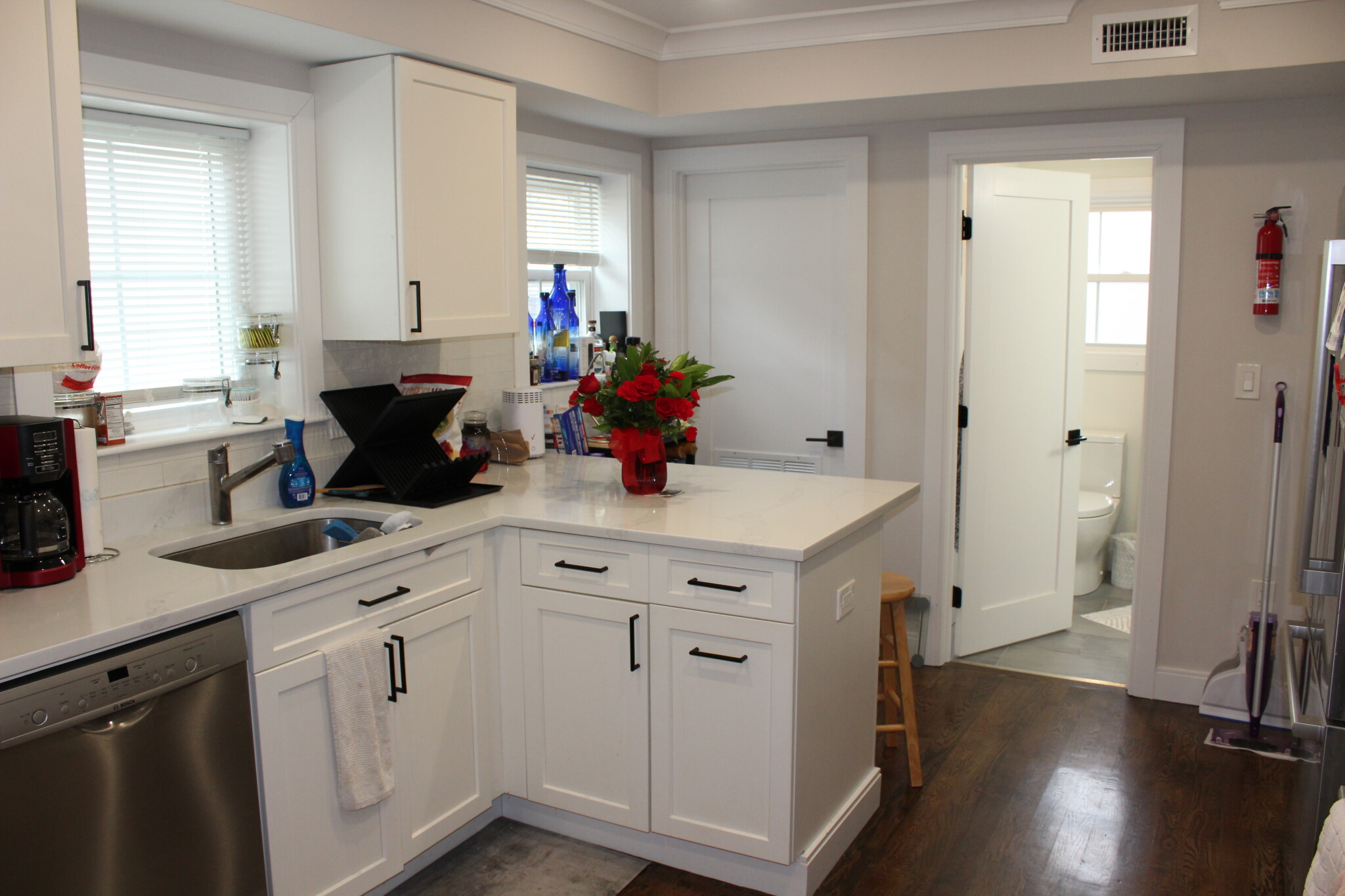 3 bed, 2 bath apartment for rent at 15 Pomeroy St Unit 15, Allston — photo 3 of 12