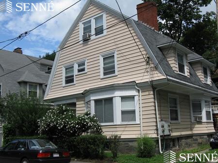Studio bed, 1 bath apartment for rent at 15 Prentiss St Unit 2 Rear, Baldwin — photo 5 of 5