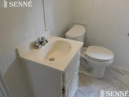 1 bed, 1 bath apartment for rent at 15 Prentiss St Unit 3, Baldwin — photo 6 of 7