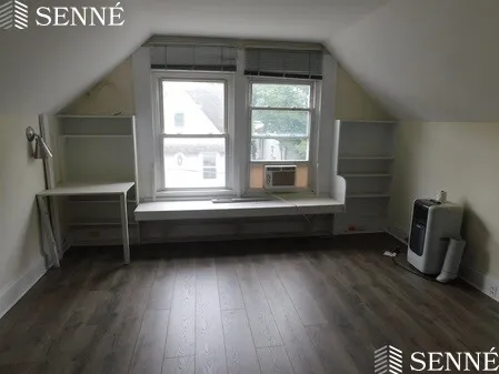 1 bed, 1 bath apartment for rent at 15 Prentiss St Unit 3, Baldwin — photo 2 of 7