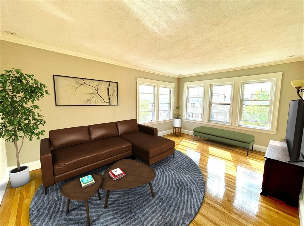 3 bed, 1 bath apartment for rent at 15 Puritan Rd Unit N/A, Ten Hills — photo 1 of 36