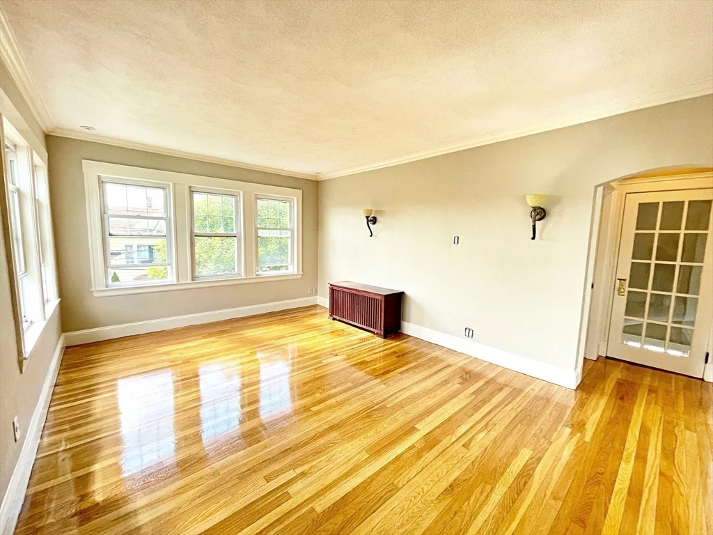 3 bed, 1 bath apartment for rent at 15 Puritan Rd Unit N/A, Ten Hills — photo 9 of 36