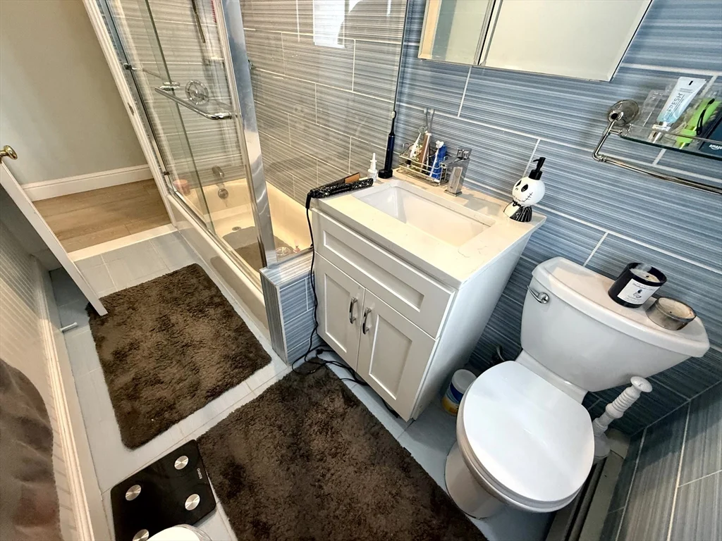 2 bed, 1 bath apartment for rent at 15 Putnam St Unit 1, Watertown — photo 11 of 26