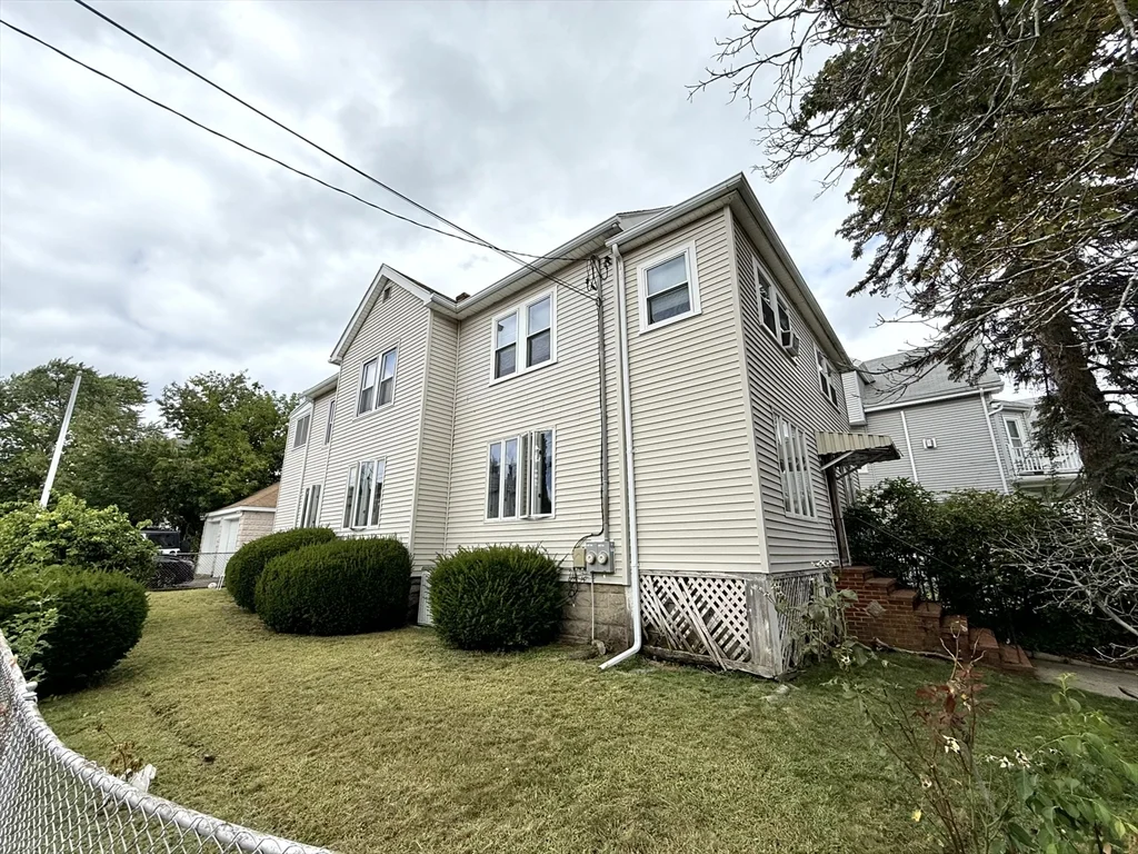 2 bed, 1 bath apartment for rent at 15 Putnam St Unit 1, Watertown — photo 22 of 26