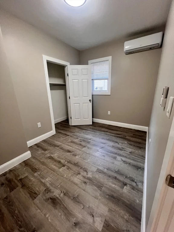 3 bed, 1 bath apartment for rent at 15 Quincefield Unit 1, Dorchester — photo 3 of 5