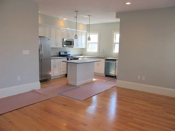 3 bed, 2 bath apartment for rent at 15 Quincy St Unit 3, Union Square — photo 1 of 21