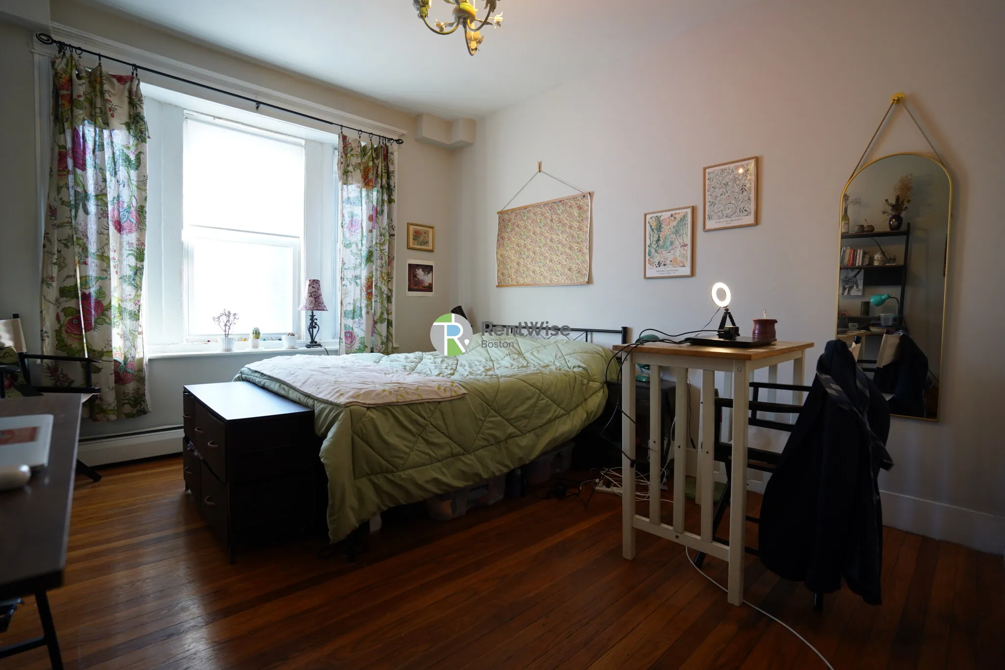 3 bed, 1 bath apartment for rent at 15 Quint Ave Unit 1, Brighton — photo 8 of 17