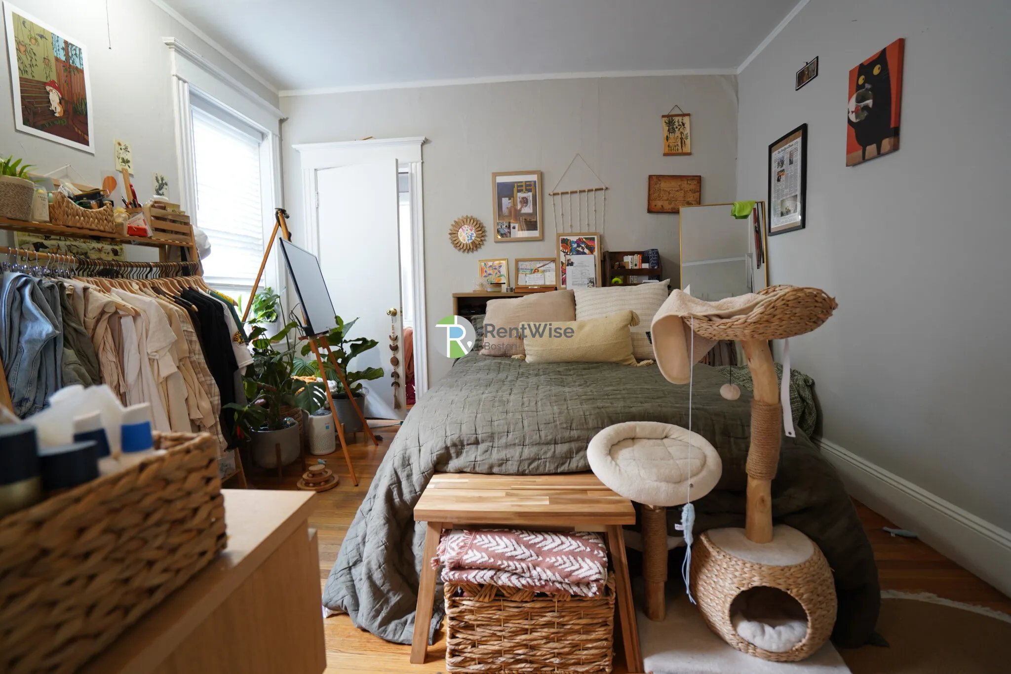 3 bed, 1 bath apartment for rent at 15 Quint Ave Unit 4, Brighton — photo 13 of 18