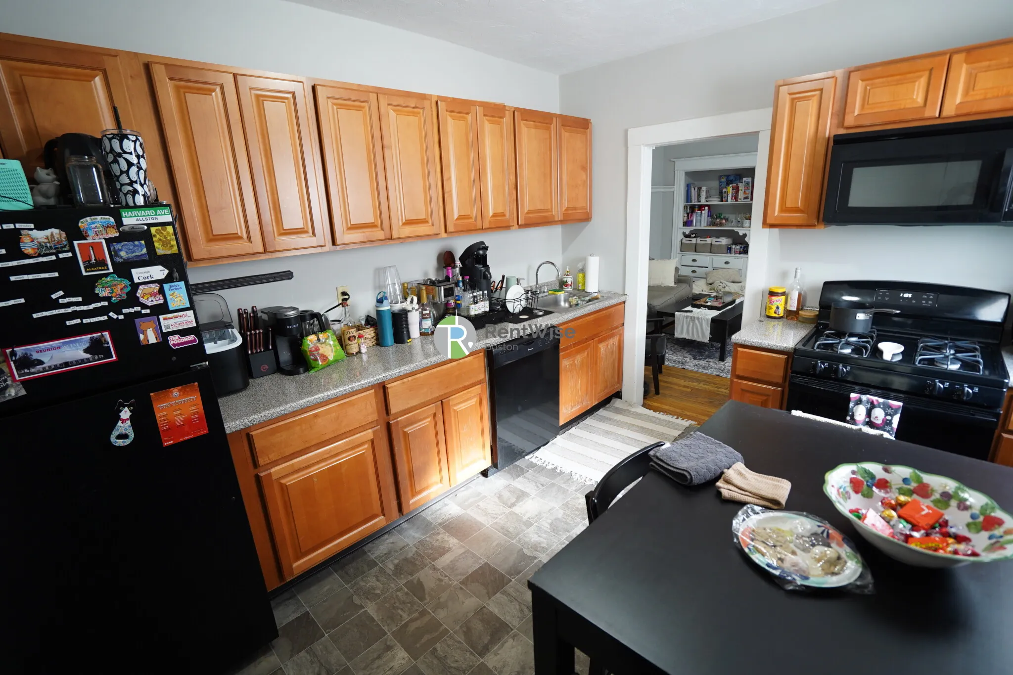 3 bed, 1 bath apartment for rent at 15 Quint Ave Unit 5, Brighton — photo 5 of 18