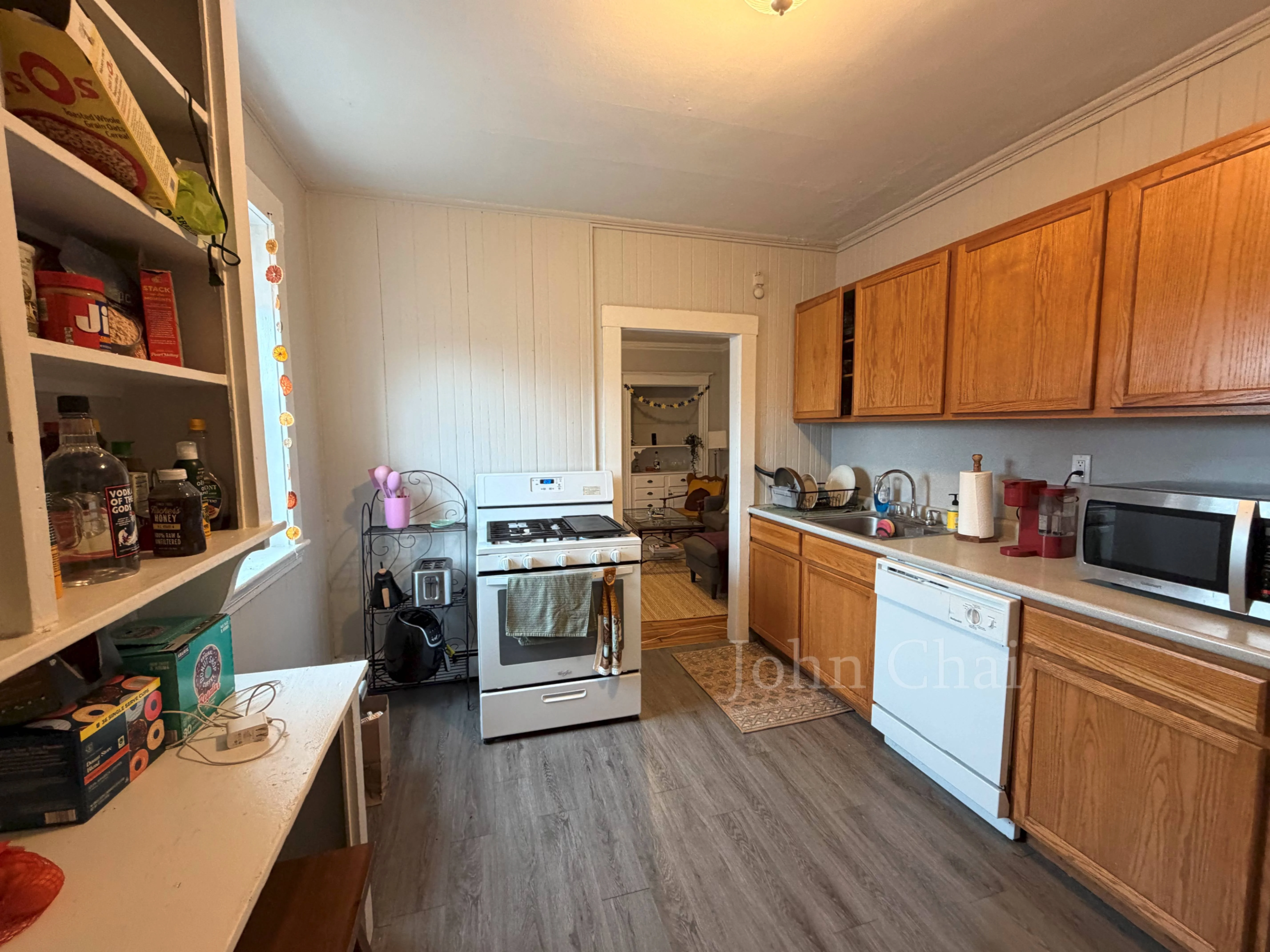4 bed, 1 bath apartment for rent at 15 Quint Ave Unit 6, Brighton — photo 15 of 45