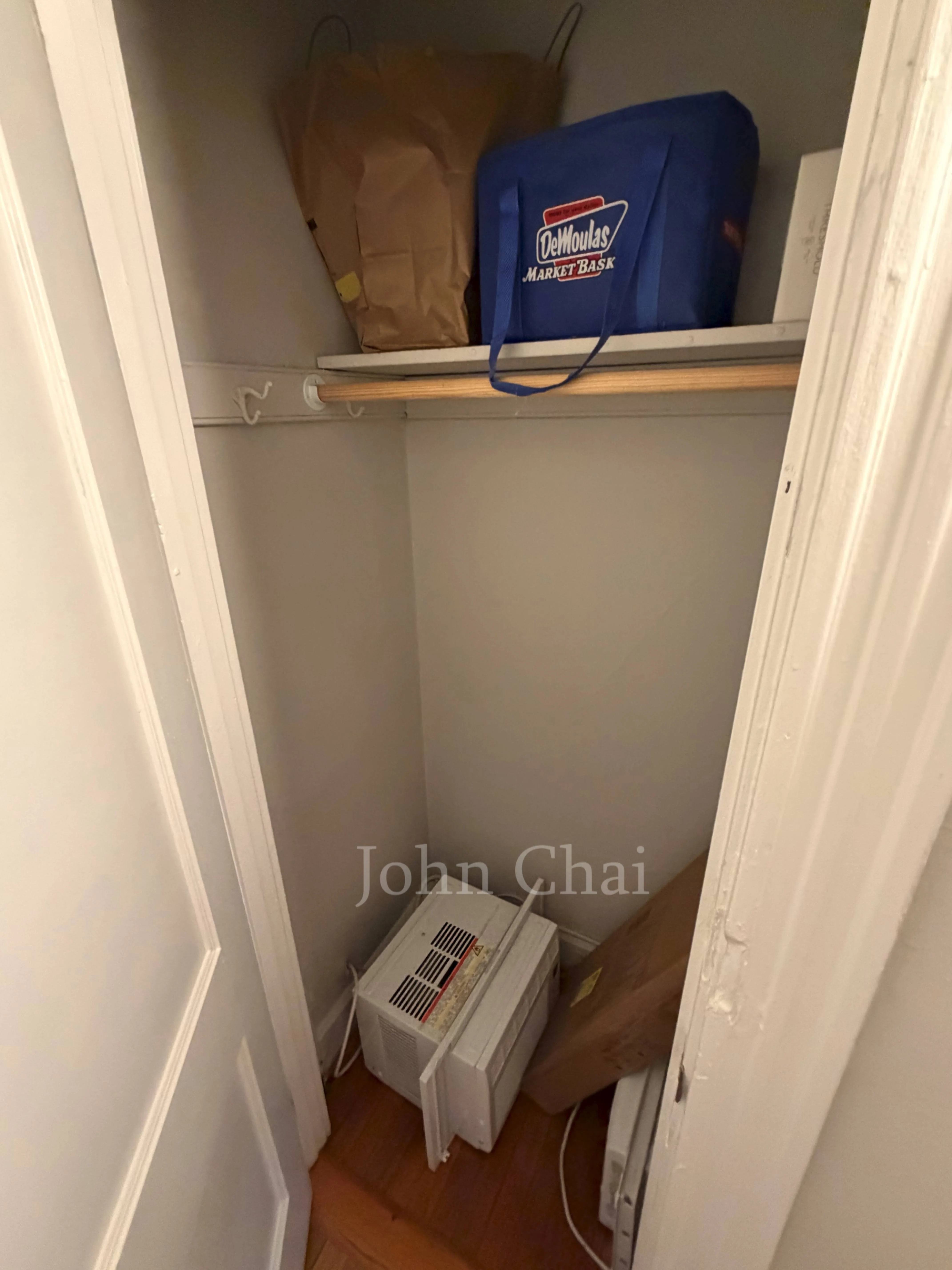 4 bed, 1 bath apartment for rent at 15 Quint Ave Unit 6, Brighton — photo 42 of 45