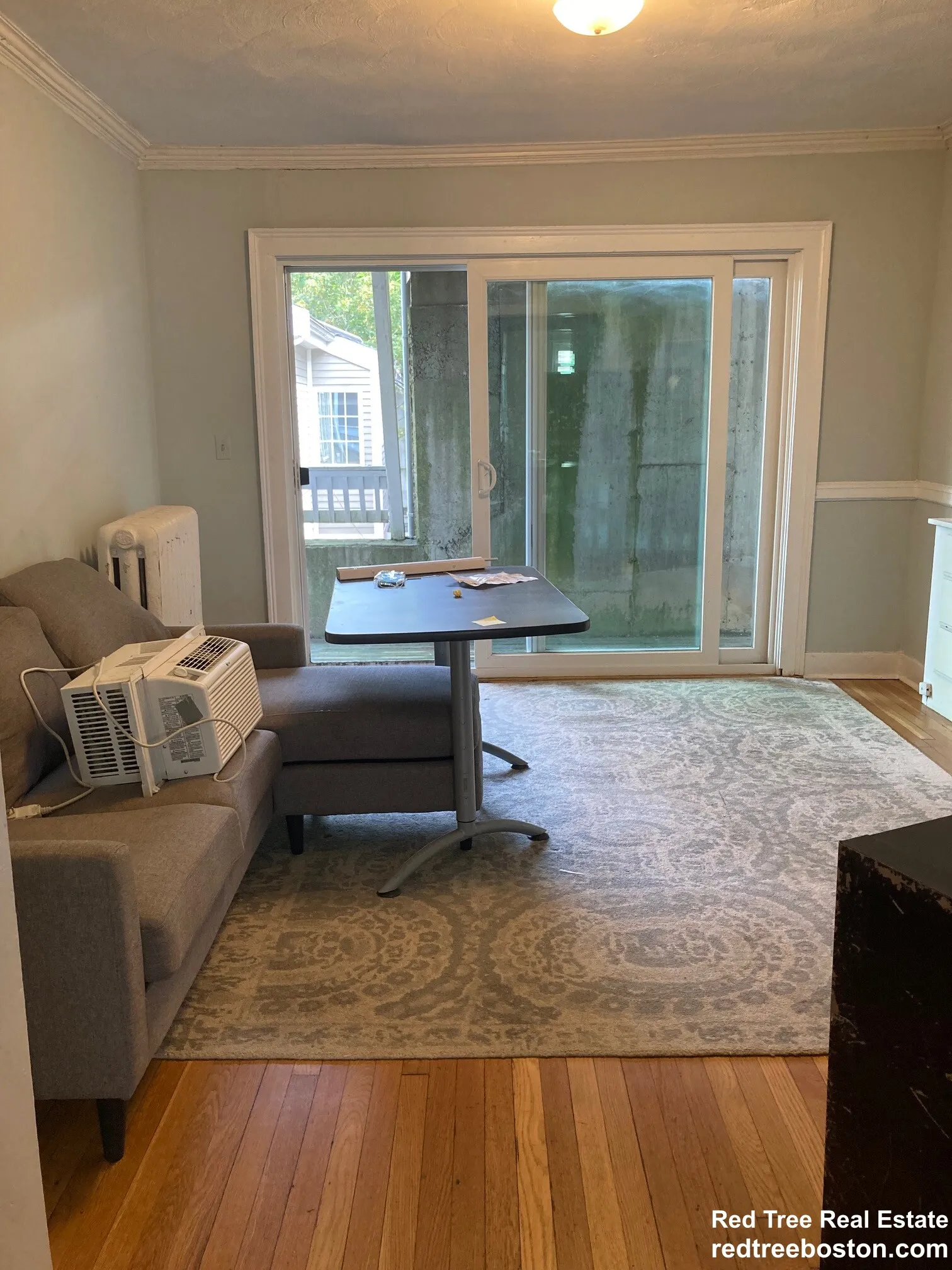 4 bed, 1 bath apartment for rent at 15 Radnor Rd Unit 1, Brighton — photo 2 of 12