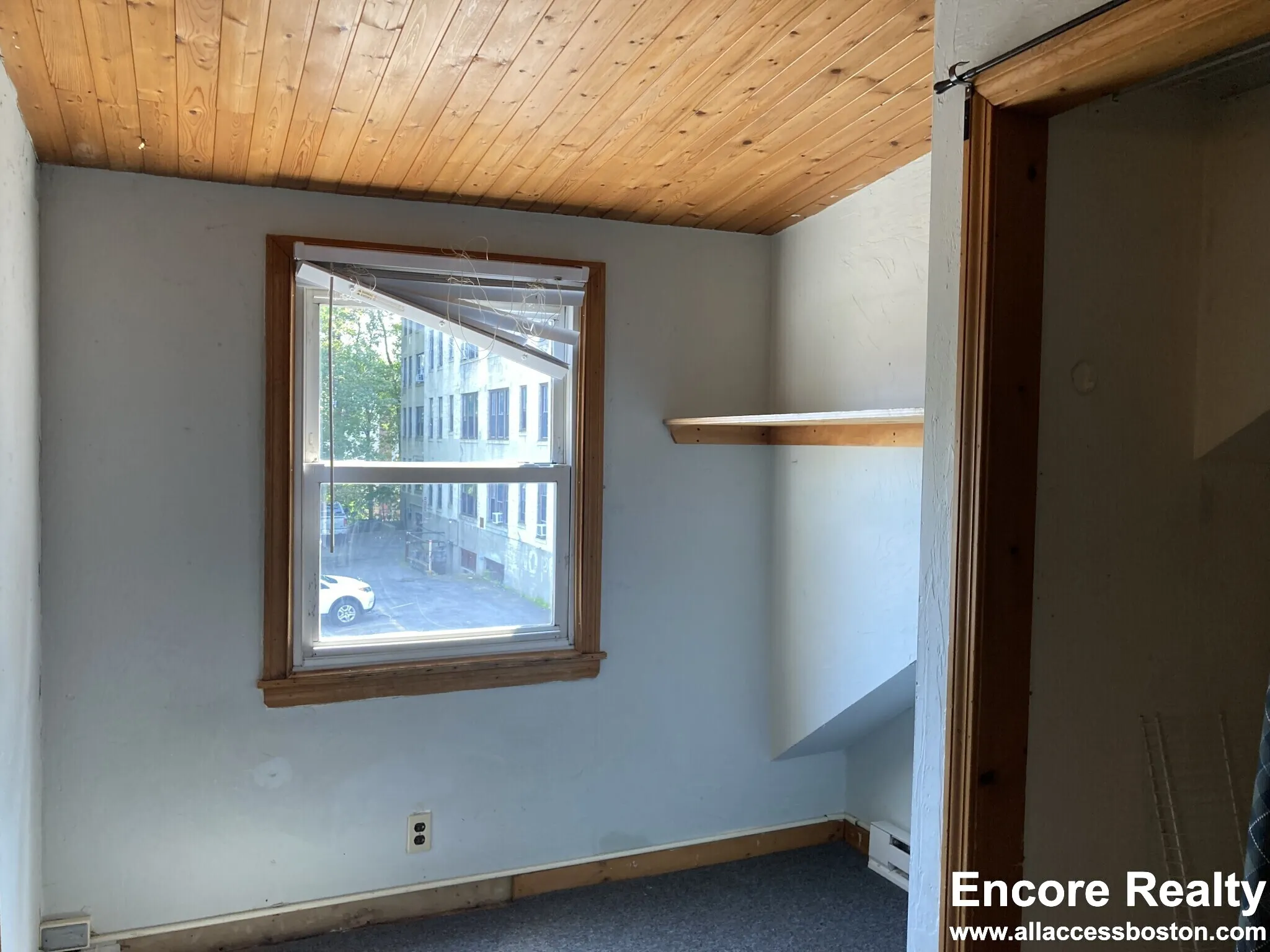 6 bed, 2 bath apartment for rent at 15 Radnor Rd Unit 2, Brighton — photo 7 of 14