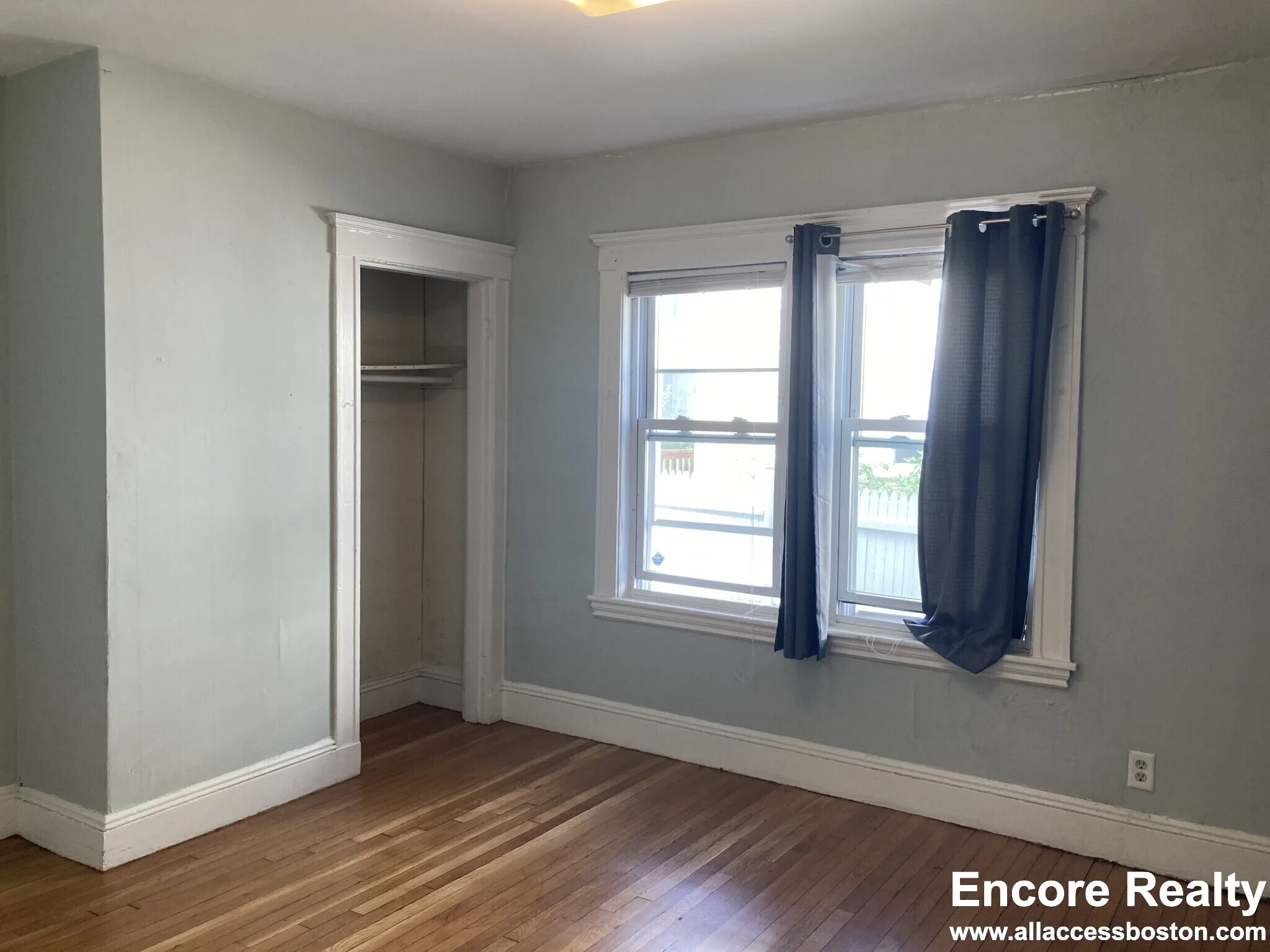 6 bed, 2 bath apartment for rent at 15 Radnor Rd Unit 2, Brighton — photo 13 of 14