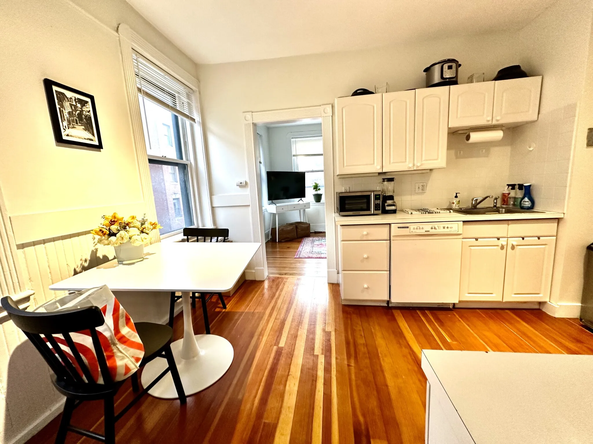 2 bed, 1 bath apartment for rent at 15 Revere St Unit 7, Beacon Hill — photo 7 of 62