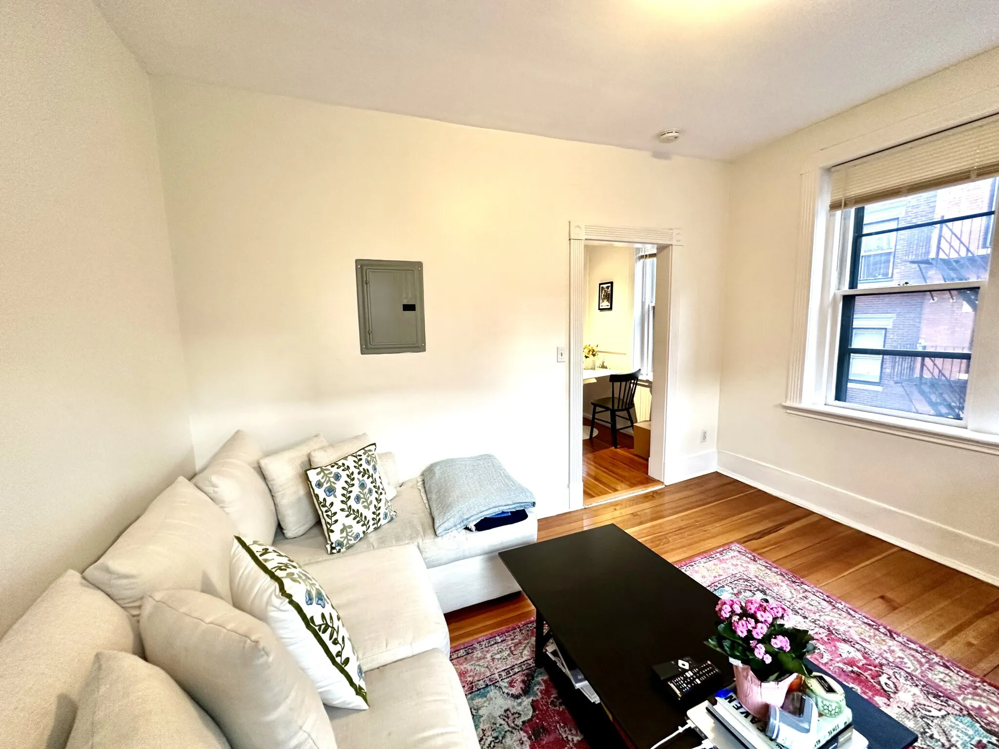 2 bed, 1 bath apartment for rent at 15 Revere St Unit 7, Beacon Hill — photo 11 of 62