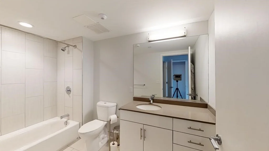 3 bed, 3 bath apartment for rent at 15 Richdale Unit 219, Porter Square — photo 8 of 18