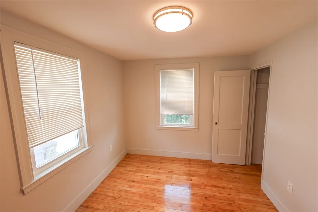 2 bed, 1 bath apartment for rent at 15 Ridgeview Ave Unit 1, Mattapan — photo 8 of 9