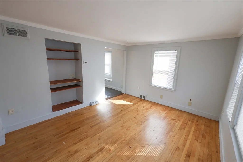 2 bed, 1 bath apartment for rent at 15 Ridgeview Ave Unit 1R, Mattapan — photo 4 of 15