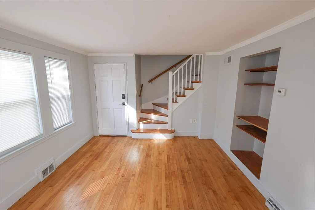 2 bed, 1 bath apartment for rent at 15 Ridgeview Ave Unit 1R, Mattapan — photo 5 of 15