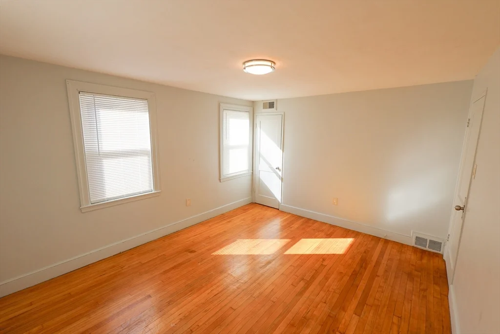 2 bed, 1 bath apartment for rent at 15 Ridgeview Ave Unit 1R, Mattapan — photo 15 of 15